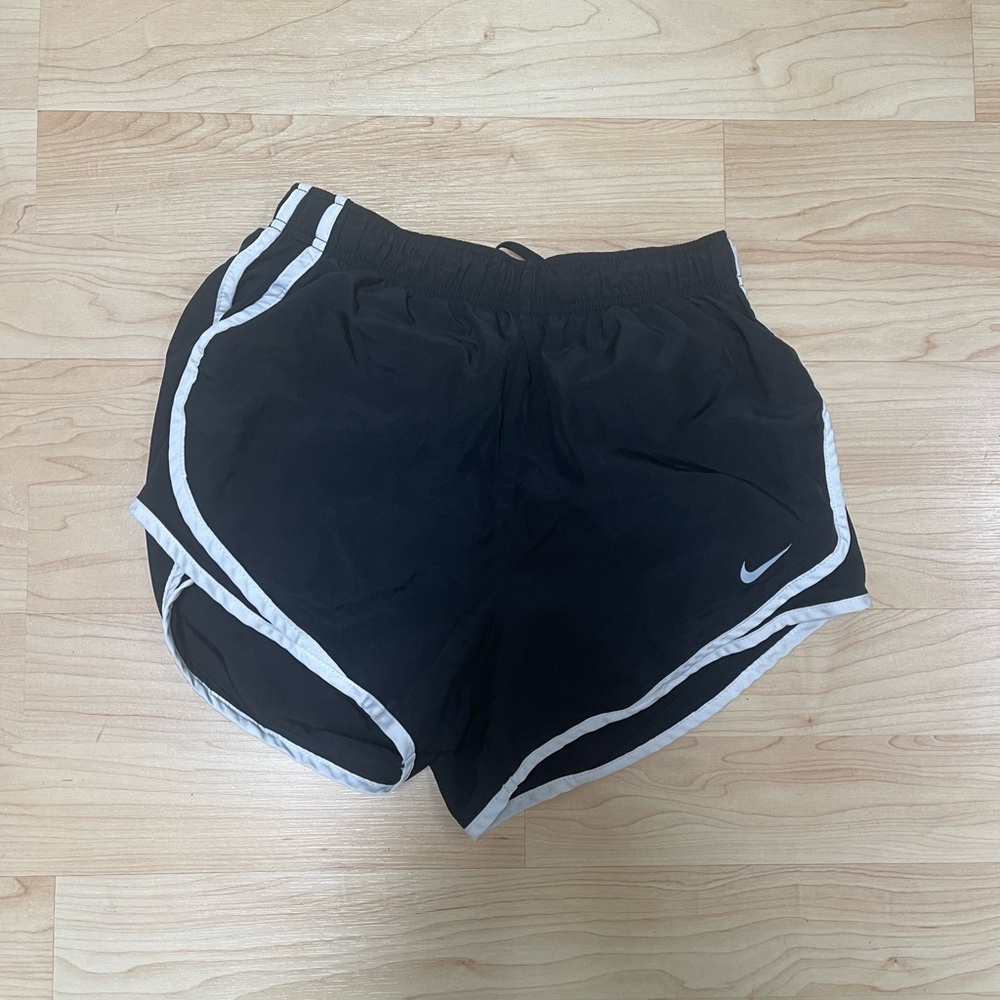 Nike Women's Black Tempo Running Shorts